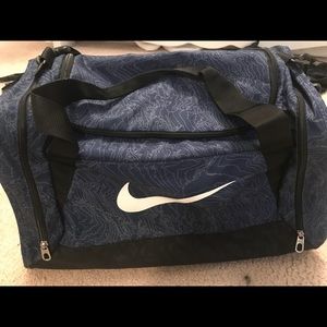 NIKE GYM BAG